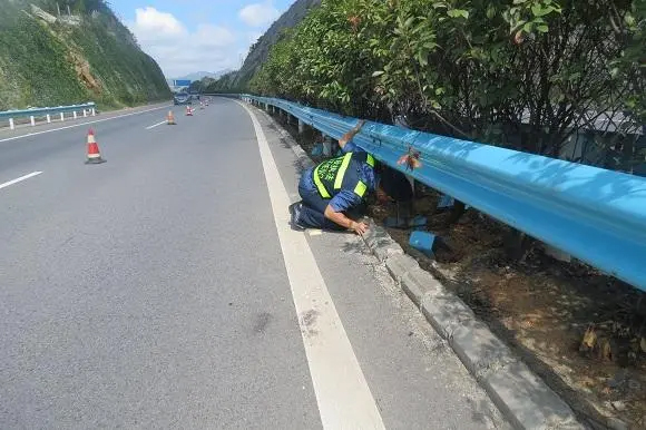 孝感高速路波形护栏